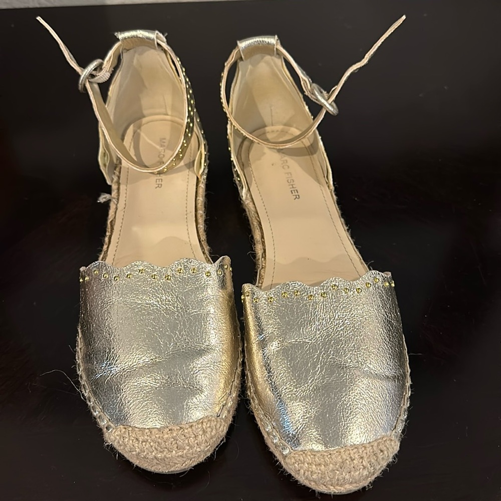 Marc Fisher Gold Espadrille Sandals - Size 8.5